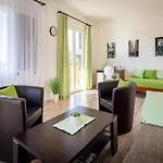 Draga With Sea View, Terrace & Parking Διαμέρισμα *