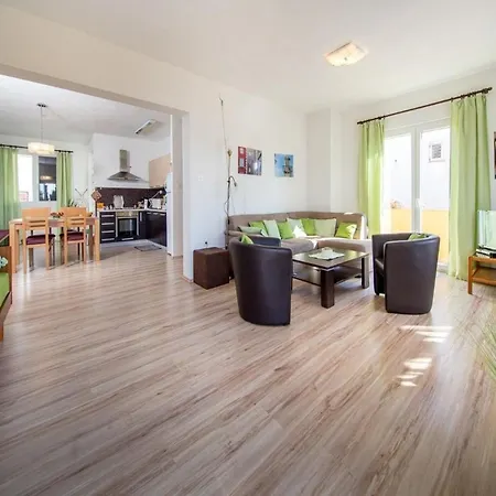 Apartment Draga With Sea View, Terrace & Parking *