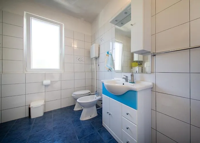 Draga With Sea View, Terrace & Parking Διαμέρισμα Ρόβινι